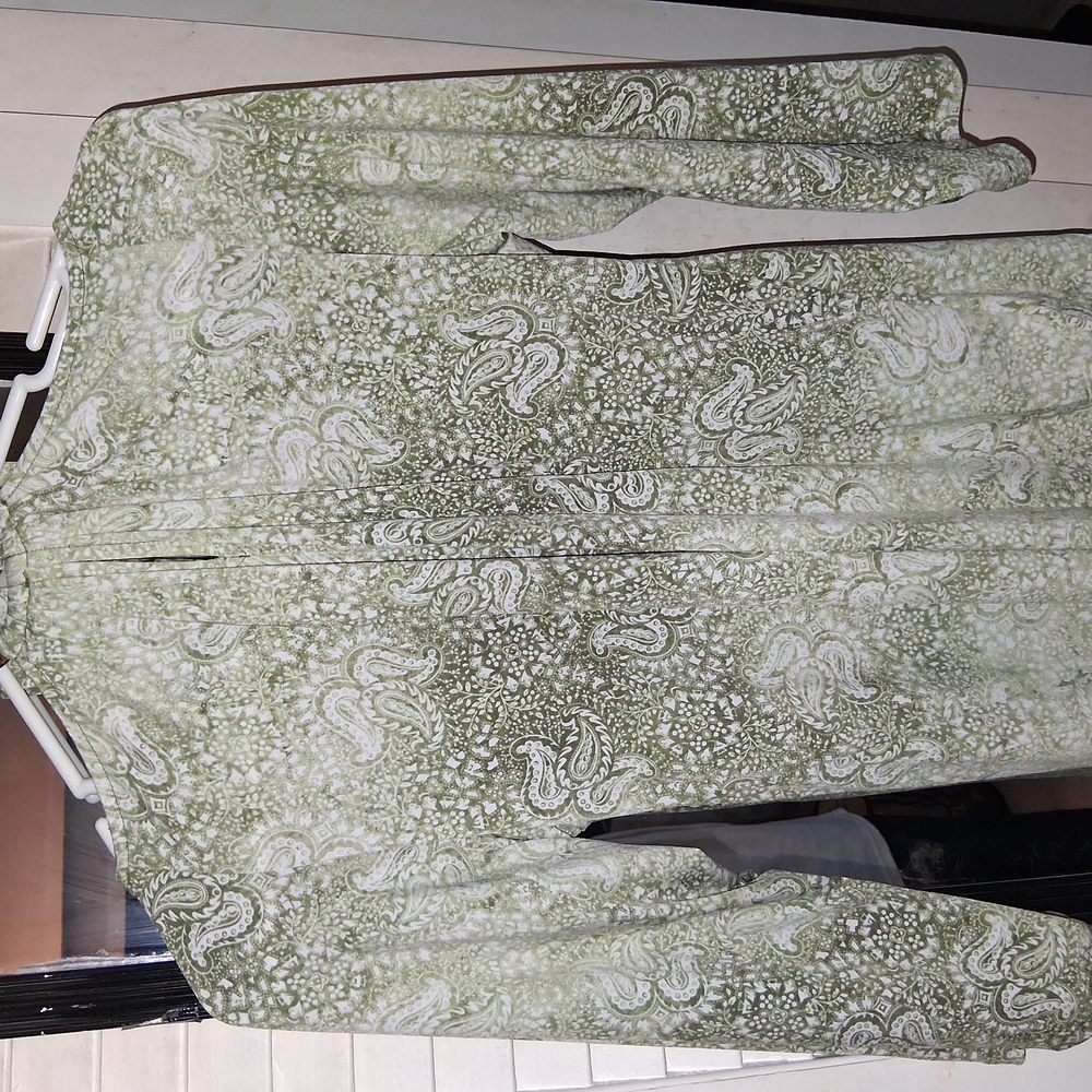 Green Paisley Long Sleeve Top